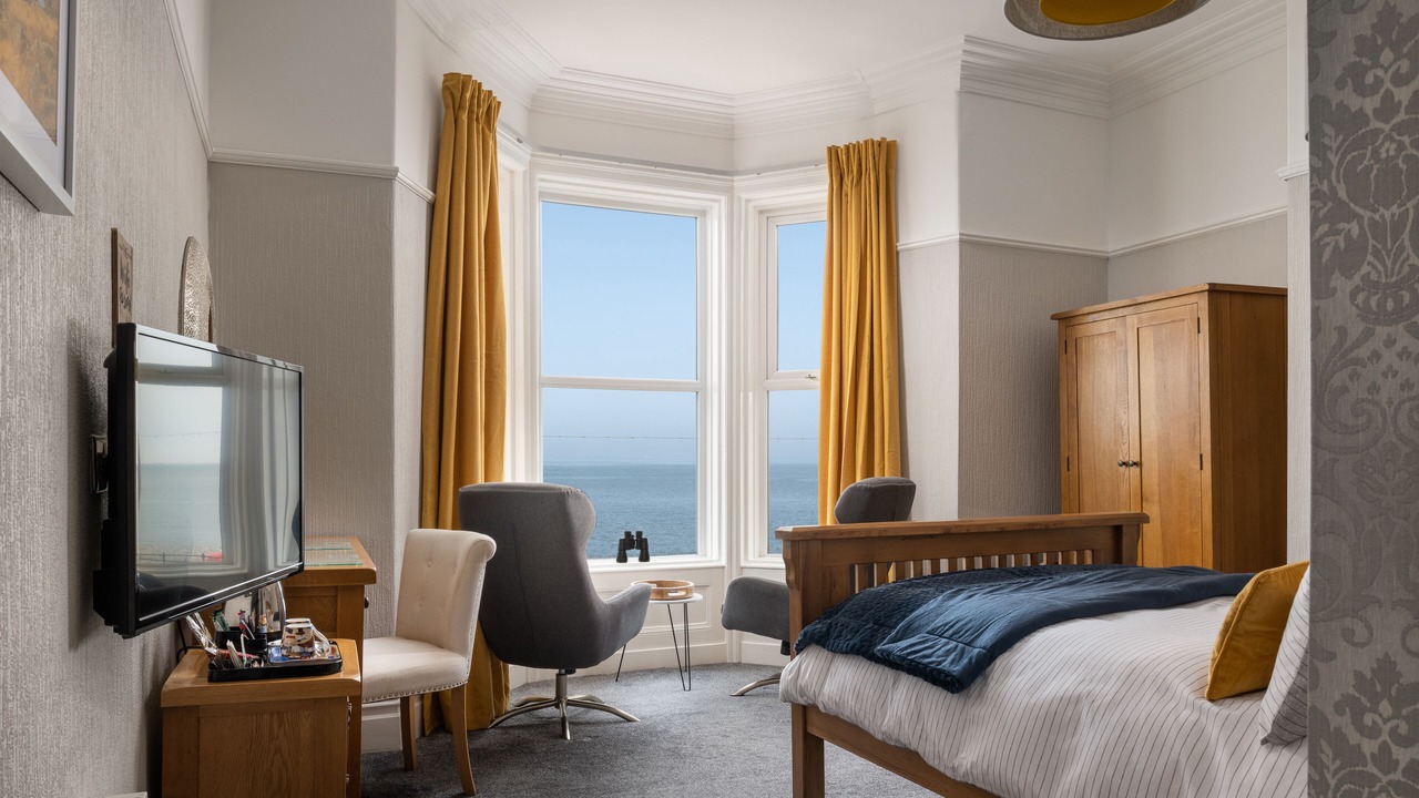 Photo of Bedroom in Llandudno