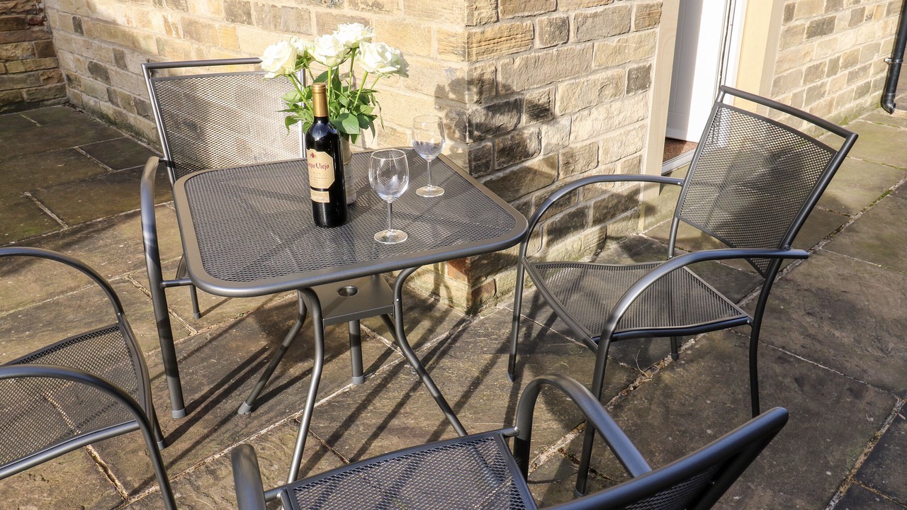 Photo of Outdoor in Rastrick