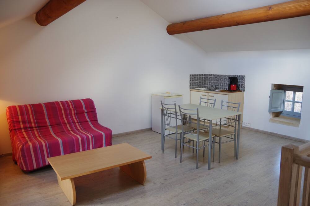 Photo of Kitchen in Saint-Laurent-des-Arbres
