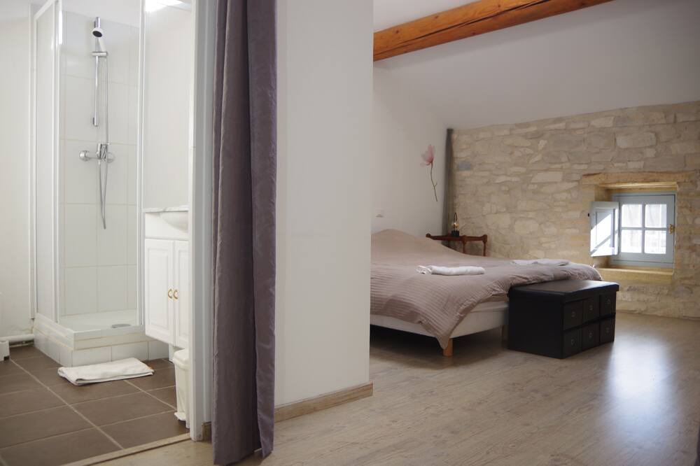 Photo of Bedroom in Saint-Laurent-des-Arbres