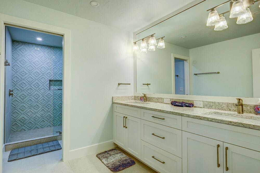 Photo of Bathroom in Palma Sola