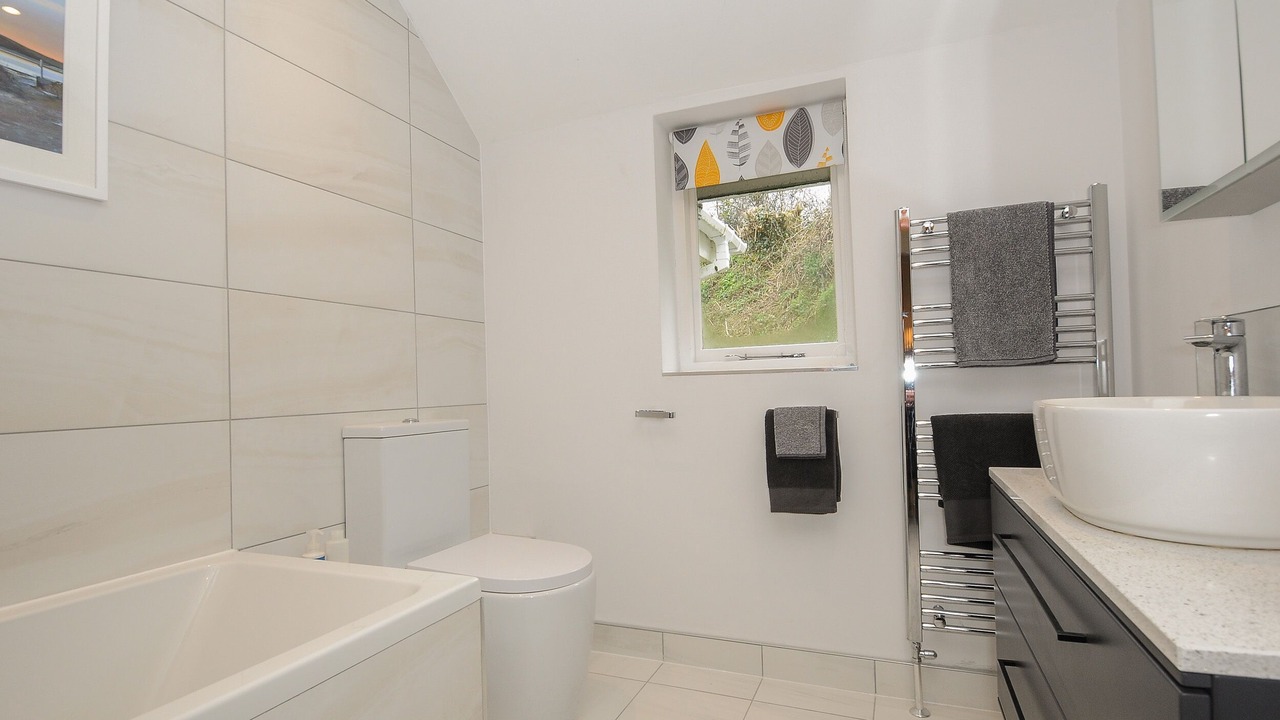 Photo of Others in Saint Kew