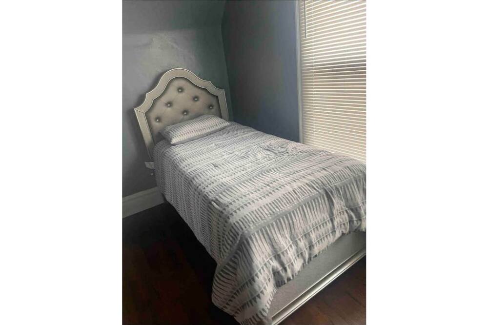 Photo of Bedroom in Ferguson
