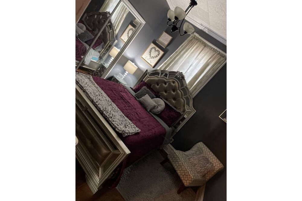 Photo of Livingroom in Ferguson