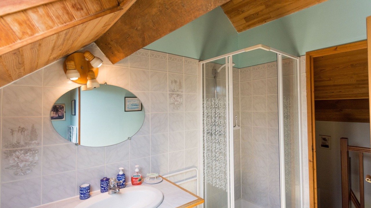 Photo of Bathroom in Thoree-les-Pins