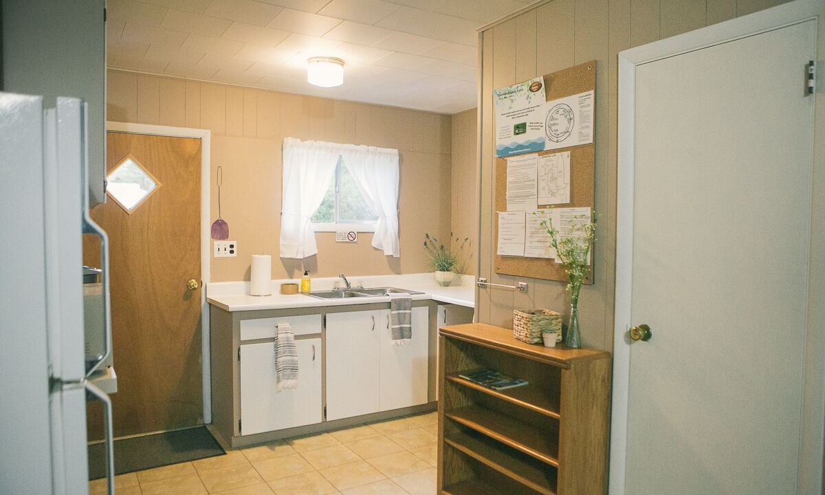 Photo of Kitchen in White Cloud