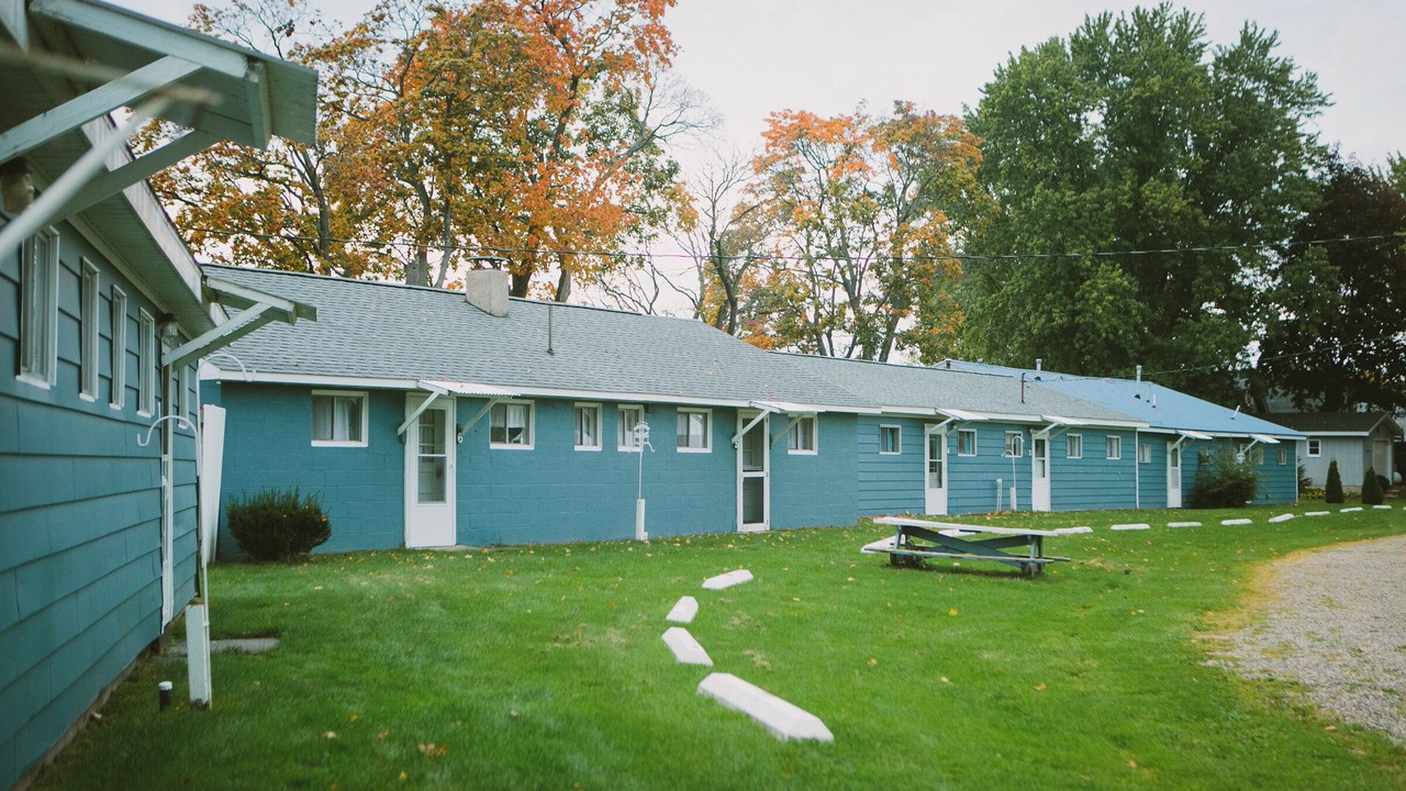 Photo of Outdoor in White Cloud