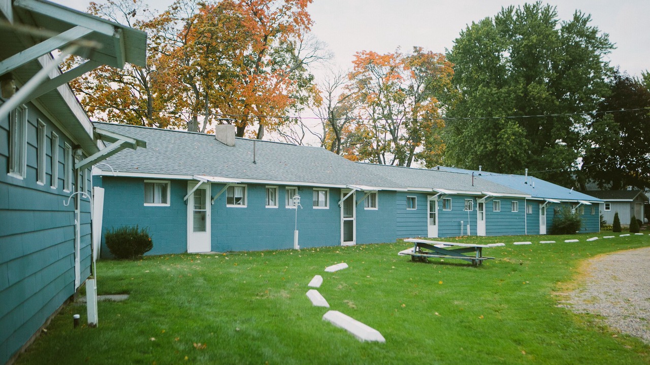 Photo of Outdoor in White Cloud