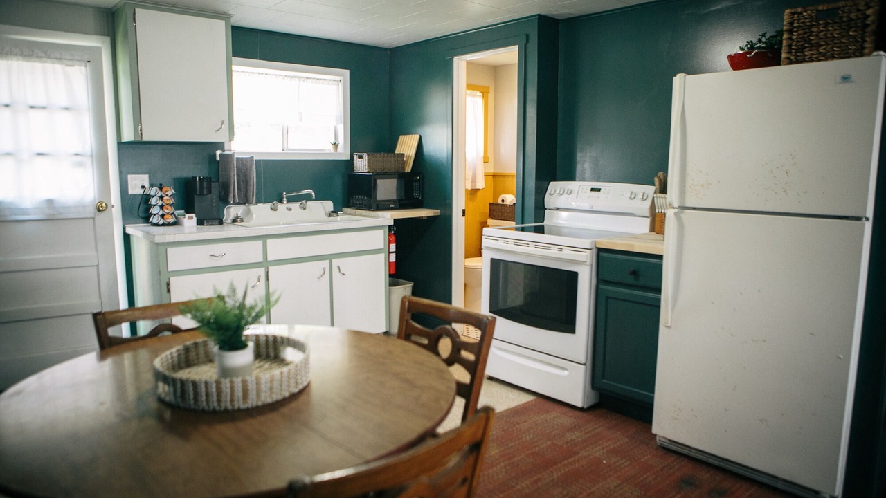 Photo of Kitchen in White Cloud