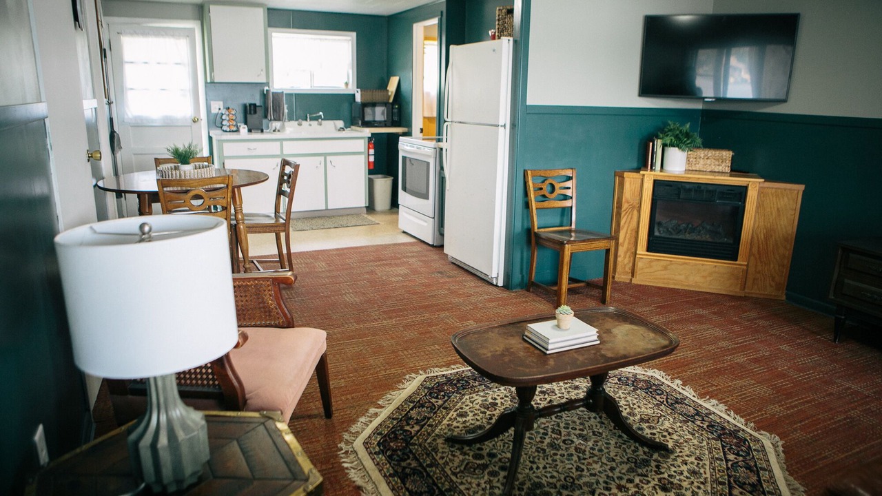 Photo of Livingroom in White Cloud