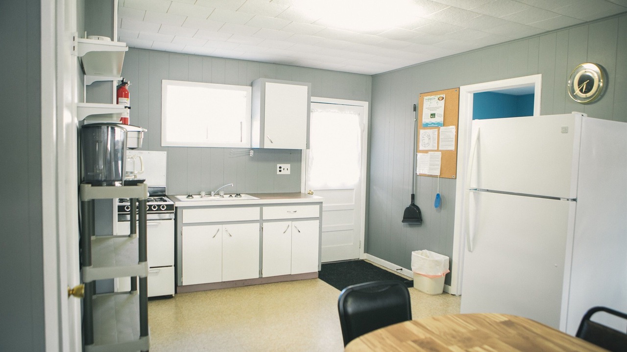 Photo of Kitchen in White Cloud