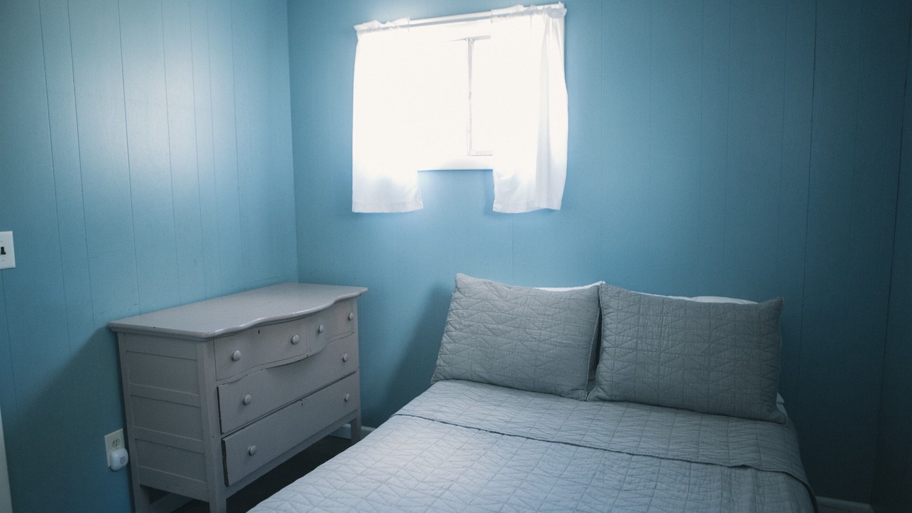 Photo of Others in White Cloud