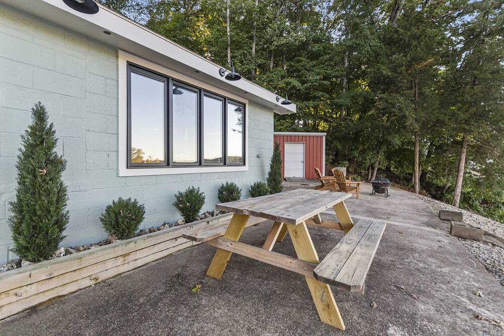 Photo of Patio Balcony in Sunrise Beach
