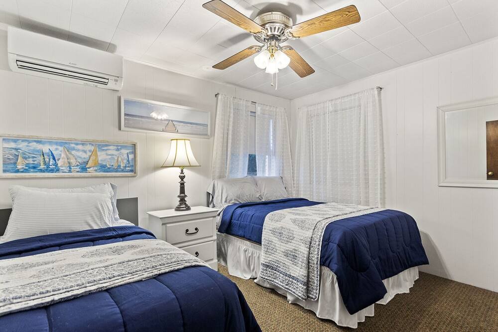 Photo of Bedroom in Sunrise Beach