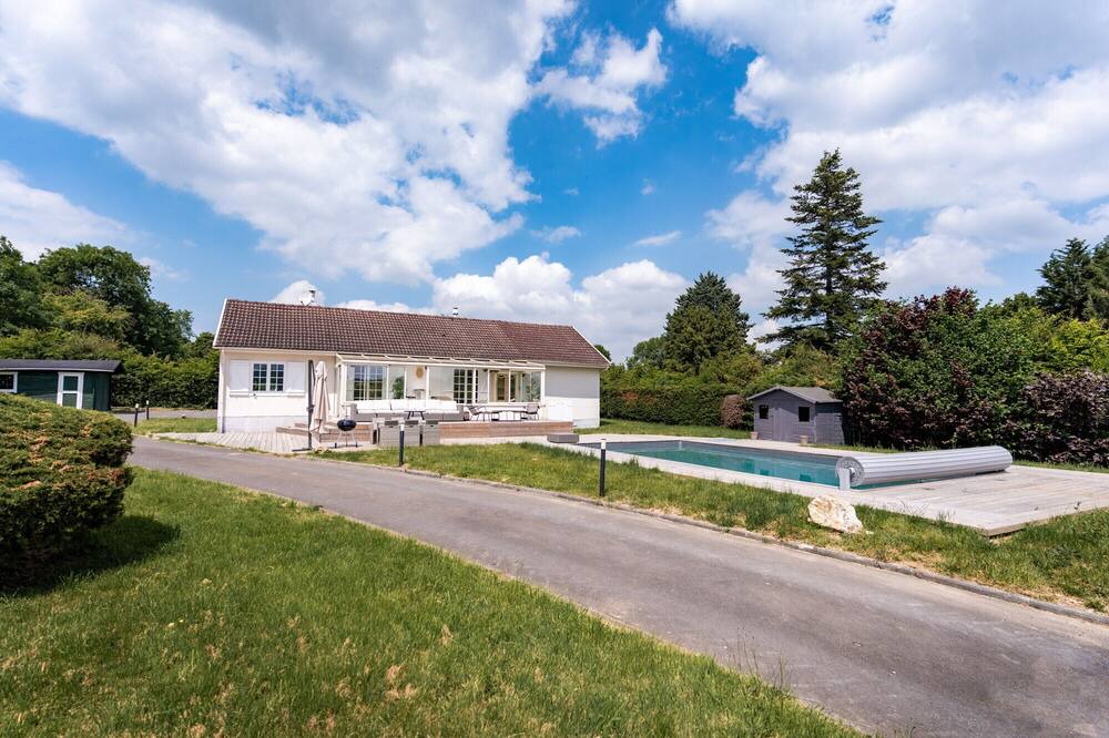 Photo of Outdoor in Saint-Etienne-la-Thillaye