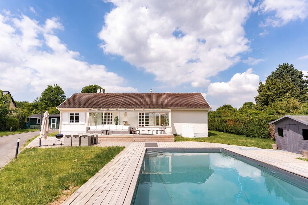 Photo of Outdoor in Saint-Etienne-la-Thillaye