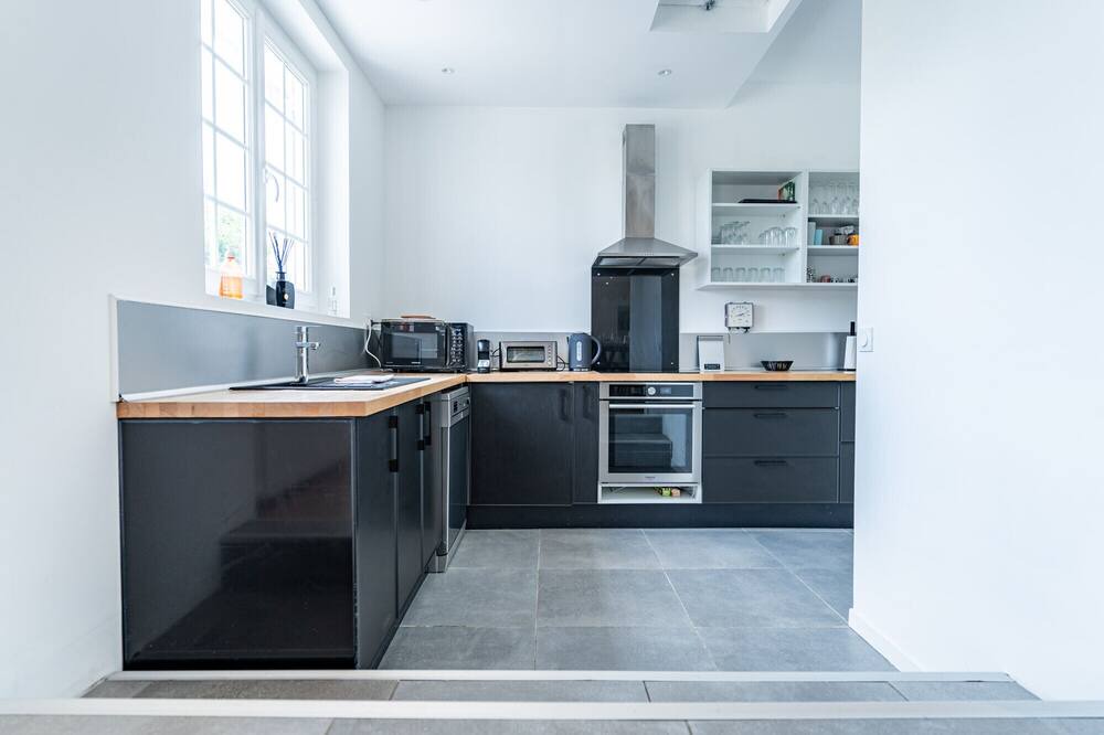 Photo of Kitchen in Saint-Etienne-la-Thillaye