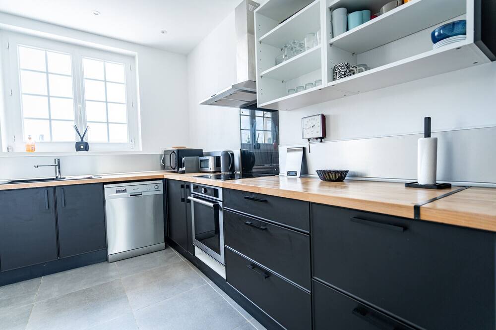 Photo of Kitchen in Saint-Etienne-la-Thillaye