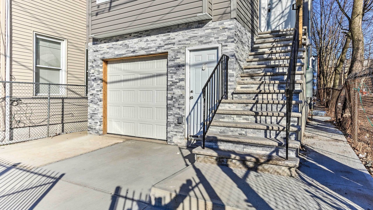 Photo of Outdoor in Newark