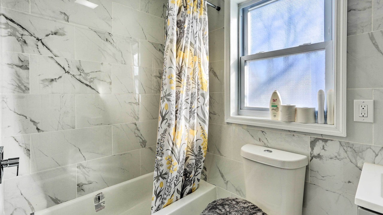 Photo of Bathroom in Newark