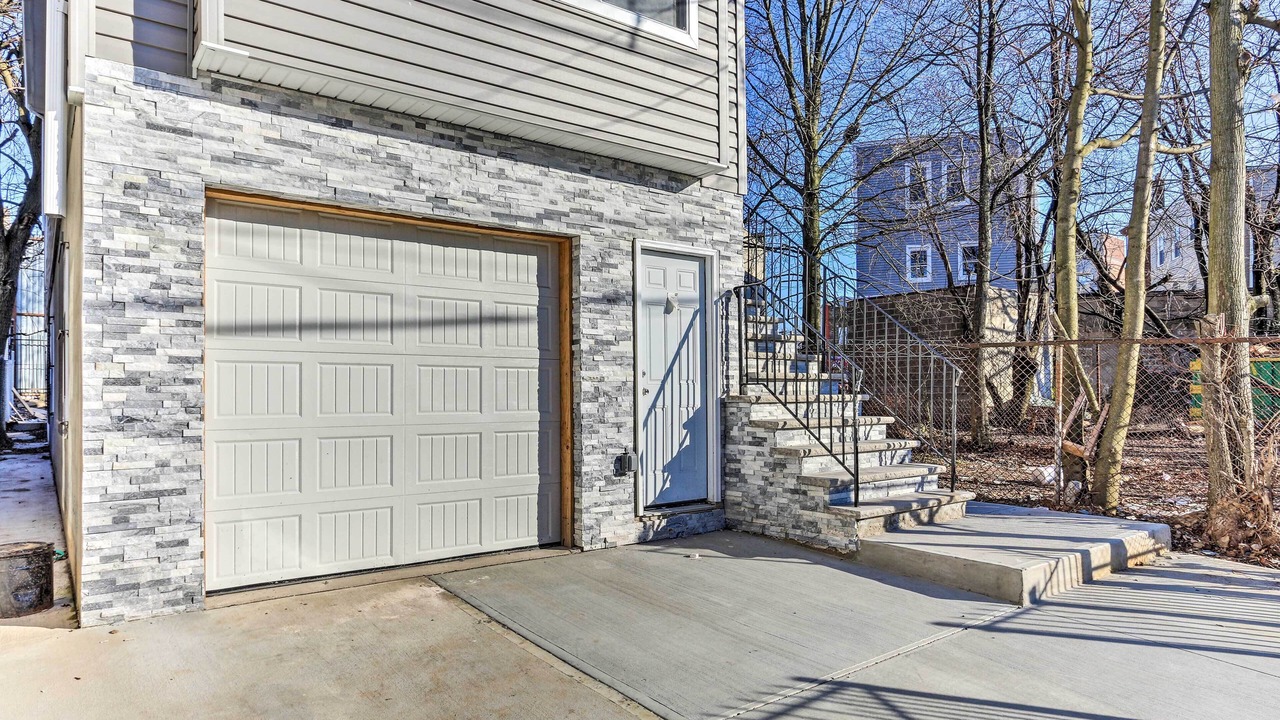 Photo of Outdoor in Newark