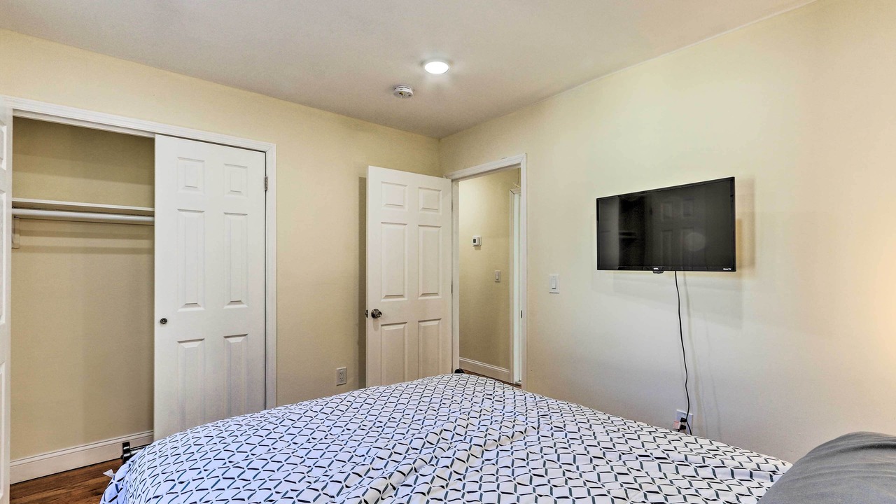 Photo of Others in Newark