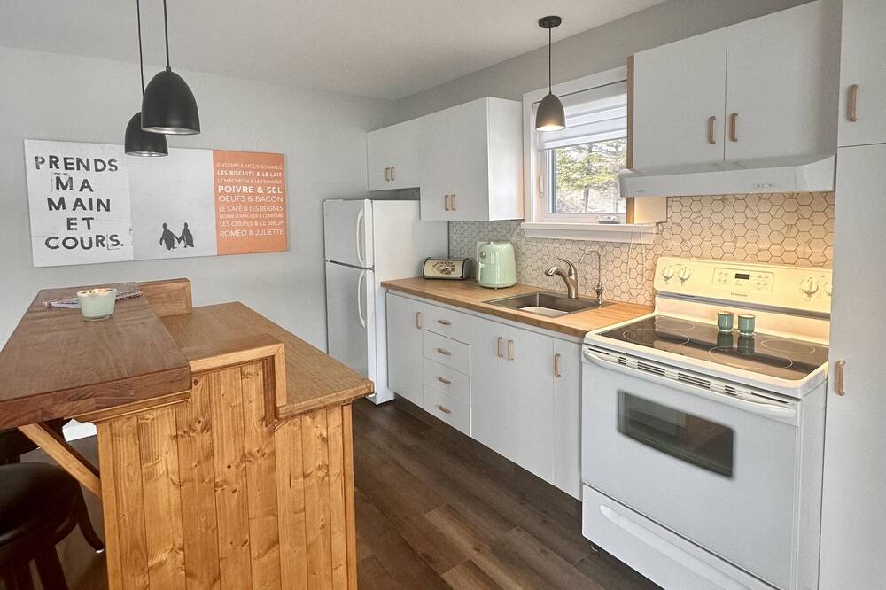 Photo of Kitchen in Saint-Mathieu-de-Rioux