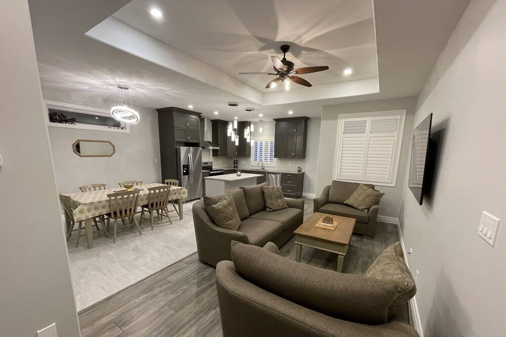 Photo of Livingroom in Trenton