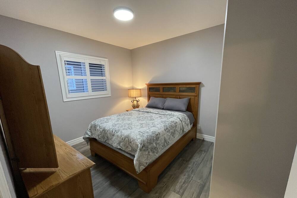 Photo of Bedroom in Trenton