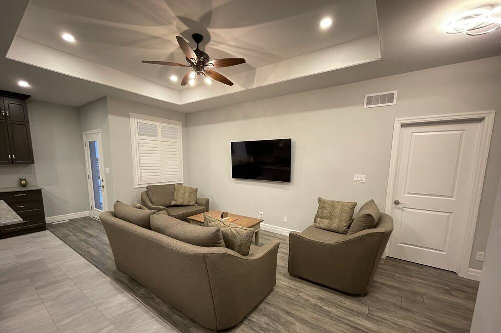 Photo of Livingroom in Trenton