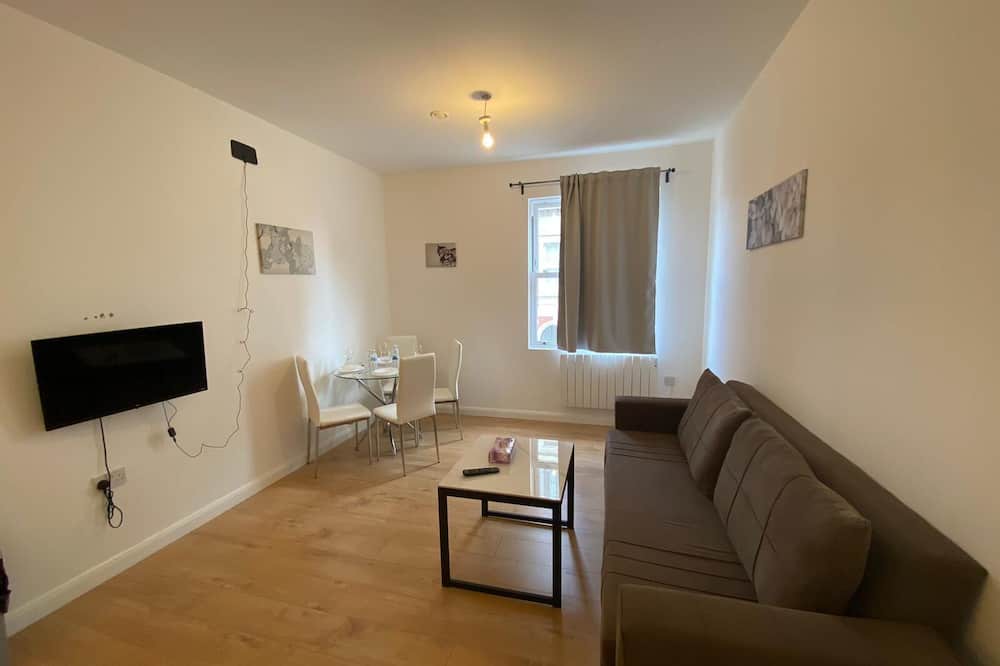 Photo of Livingroom in Walpole