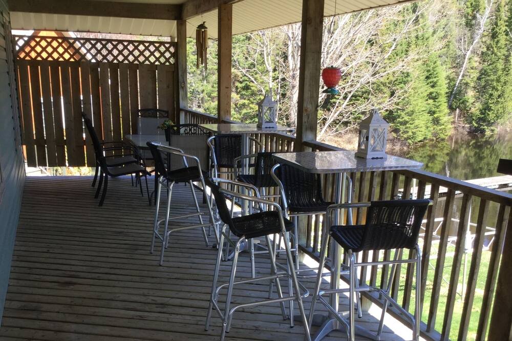 Photo of Patio Balcony in McMurrich/Monteith