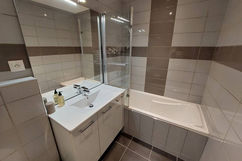 Photo of Bathroom in Sancerre