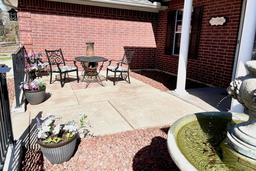 Photo of Outdoor in Montgomery
