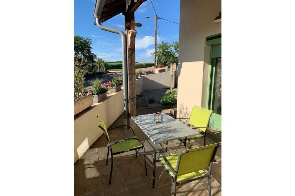 Photo of Outdoor in Gourgeon