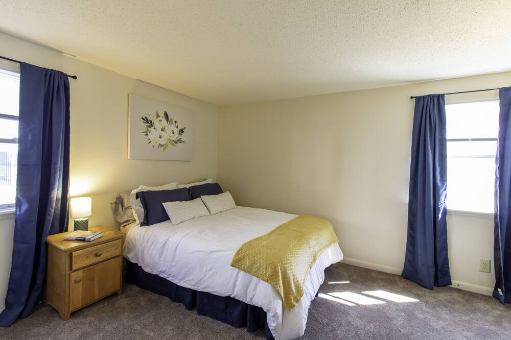 Photo of Bedroom in Riverside