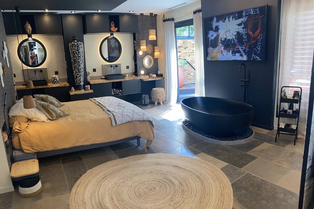 Photo of Bedroom in La Farlede