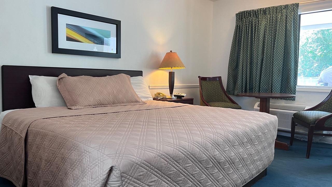 Photo of Bedroom in Grove Hill