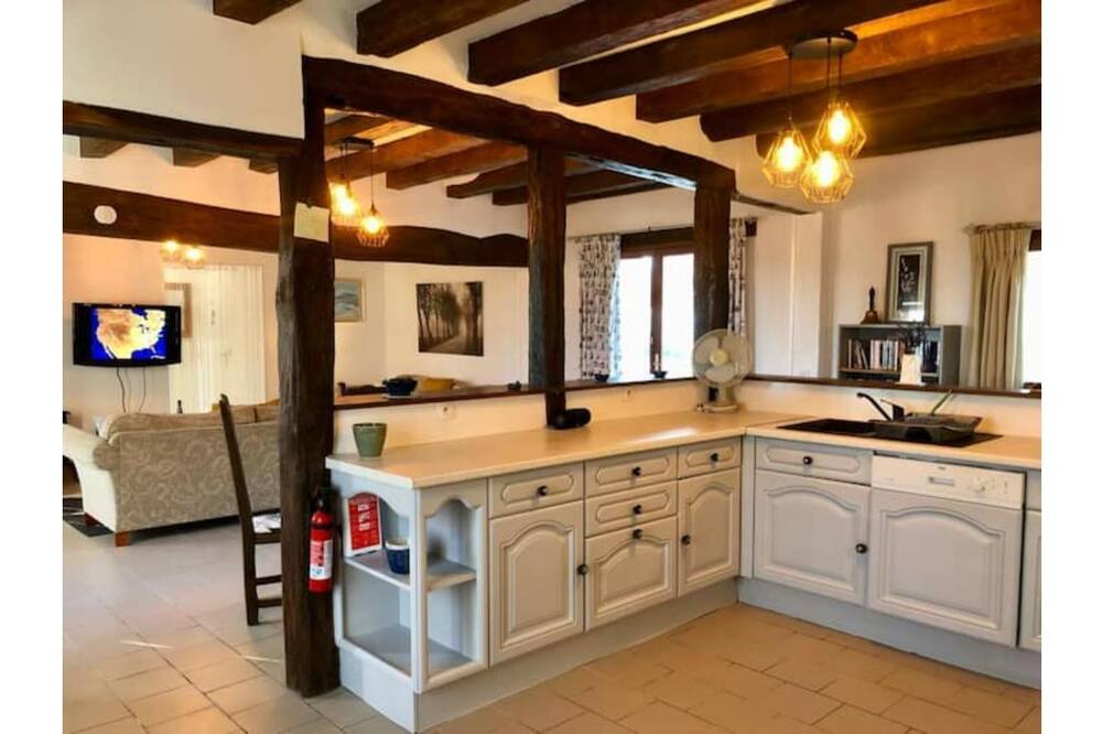 Photo of Kitchen in Parpecay