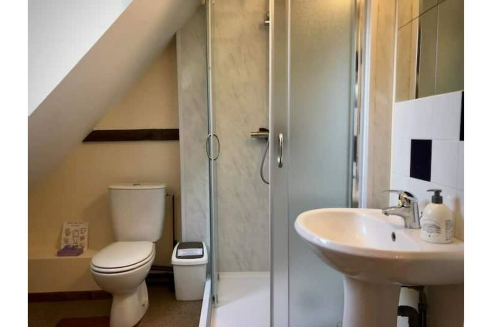Photo of Bathroom in Parpecay