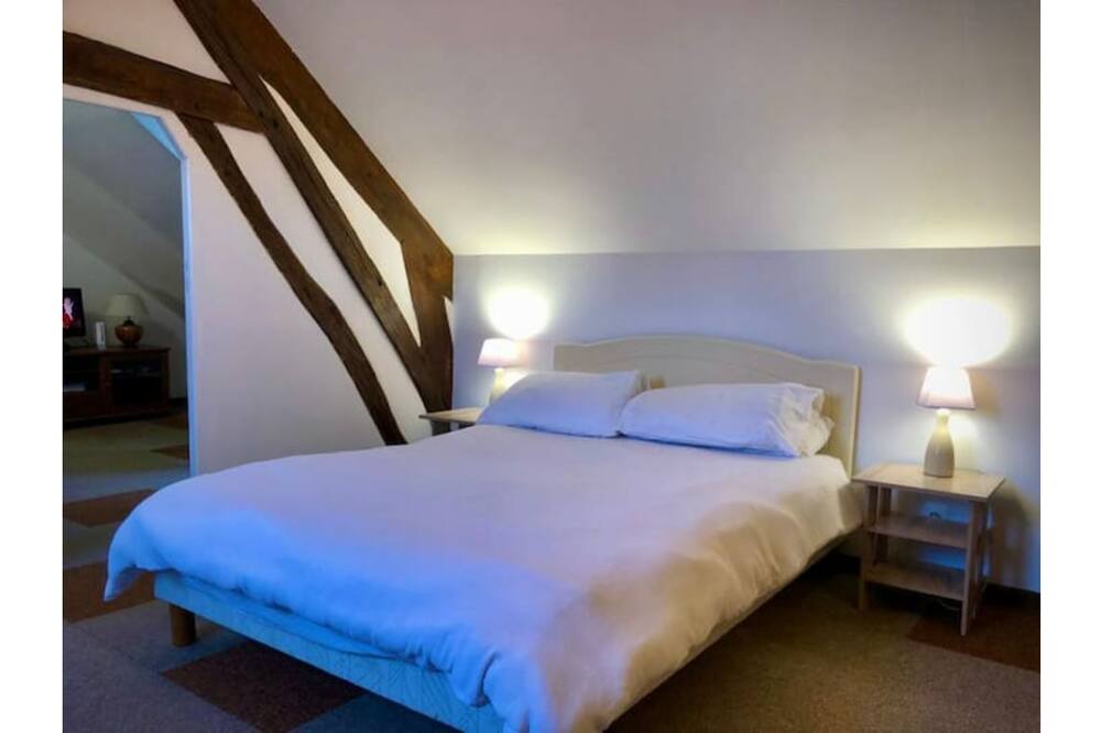 Photo of Bedroom in Parpecay