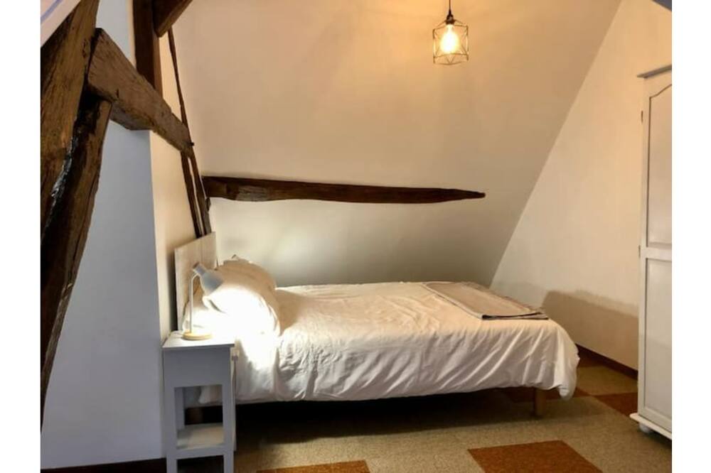 Photo of Bedroom in Parpecay