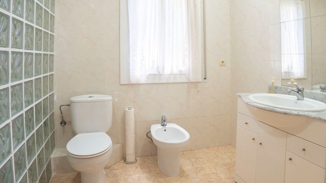 Photo of Bathroom in Cubelles