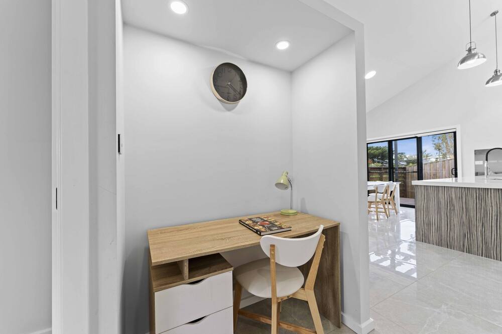 Photo of Others in Redhead