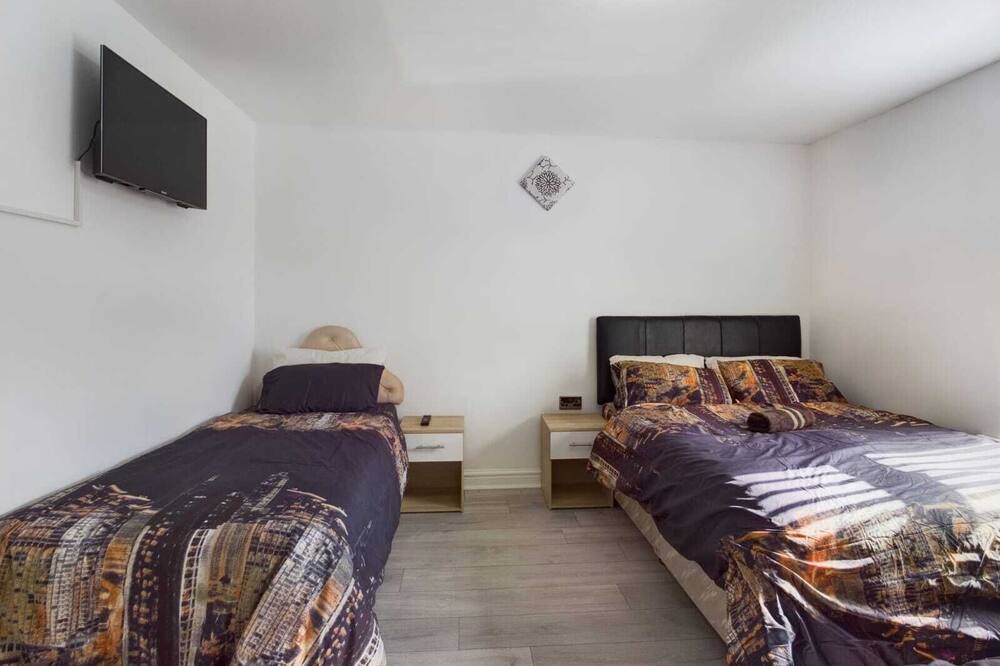 Photo of Others in Burslem