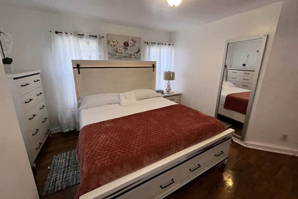 Photo of Bedroom in Meriden