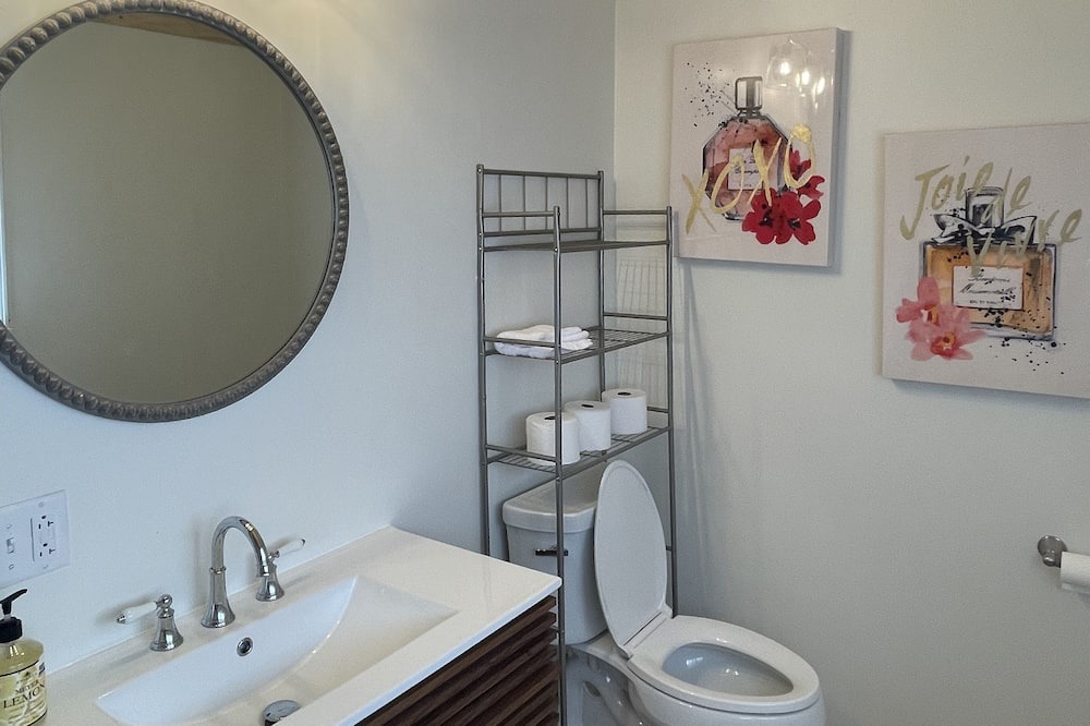 Photo of Bathroom in Clarksdale