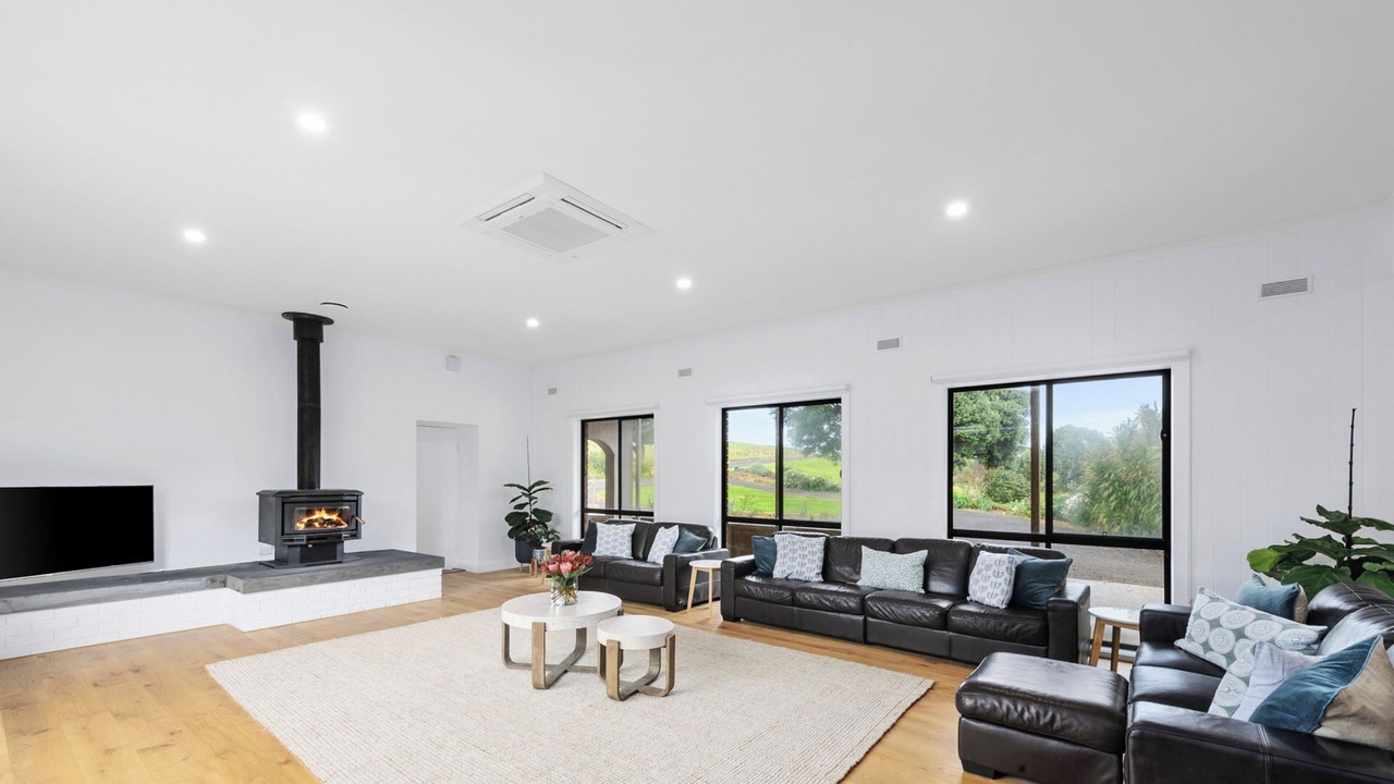 Photo of Others in Johanna