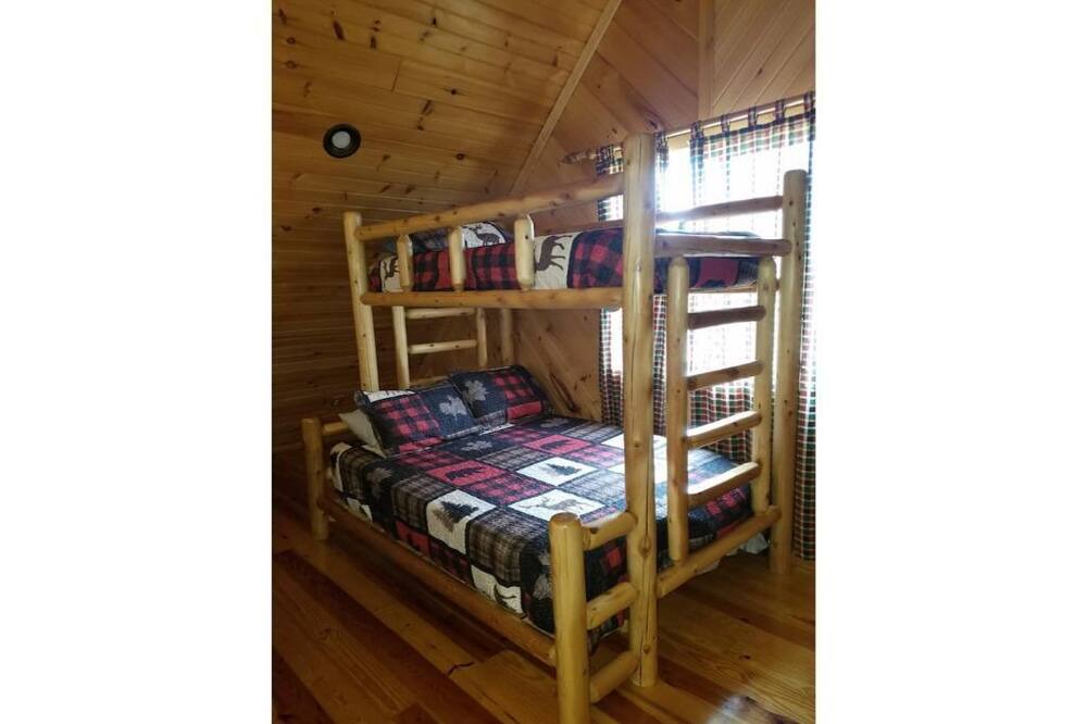 Photo of Bedroom in Evart