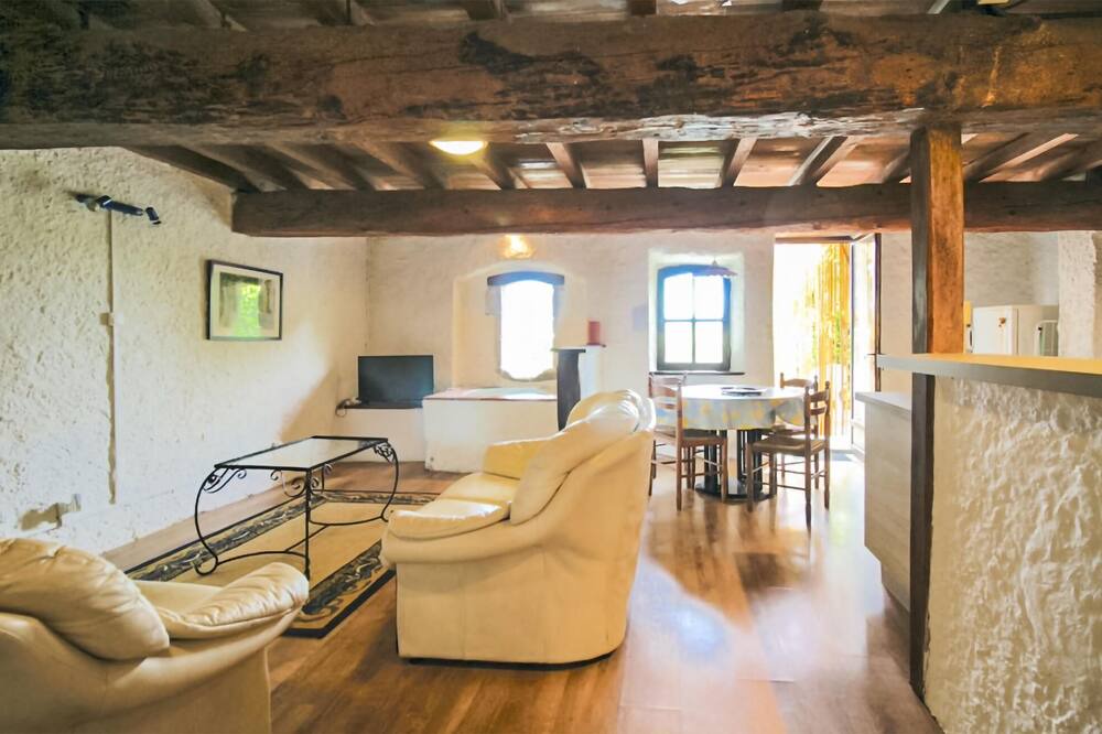 Photo of Bedroom in Fanjeaux